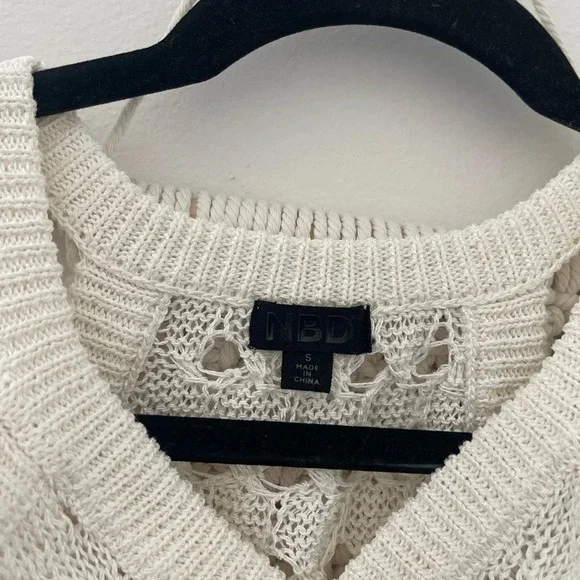 NBD Marcella Open Cable Cropped Pullover - Picture 3 of 8